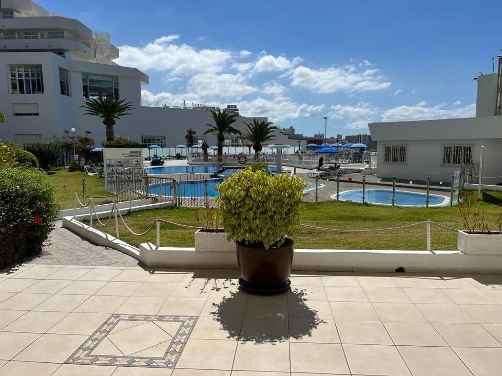 Cozy Apartment In The Center Of Costa Adeje On The 1St Coastline Extérieur photo