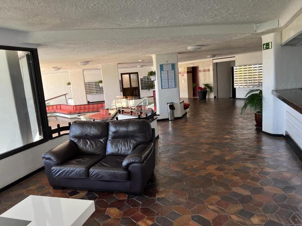 Cozy Apartment In The Center Of Costa Adeje On The 1St Coastline Extérieur photo