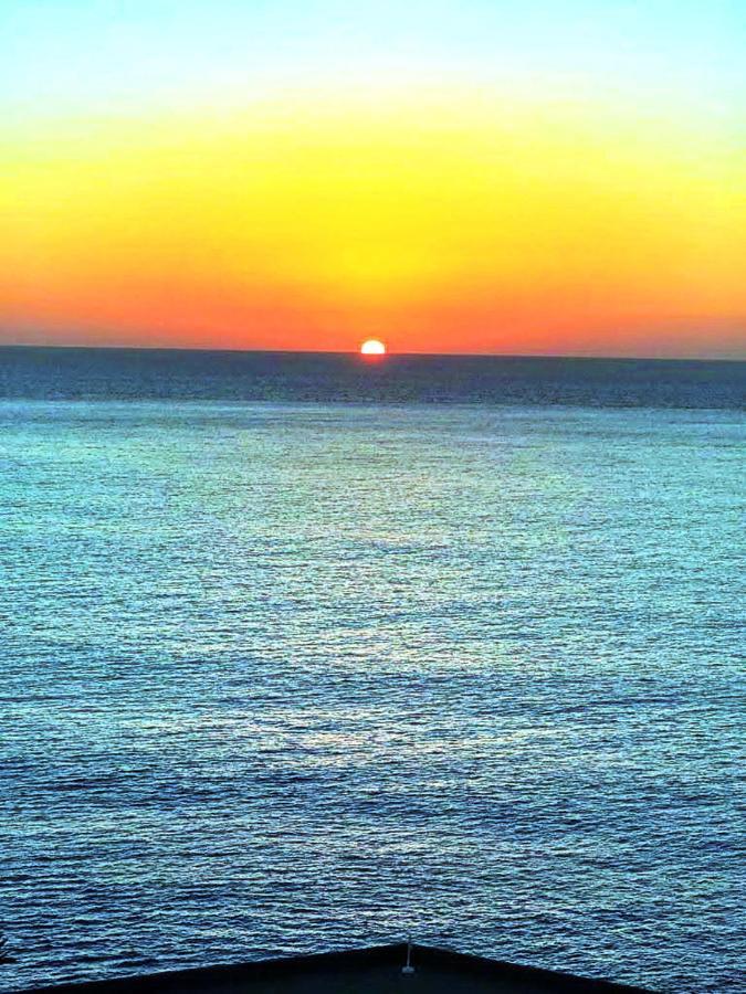 Cozy Apartment In The Center Of Costa Adeje On The 1St Coastline Extérieur photo