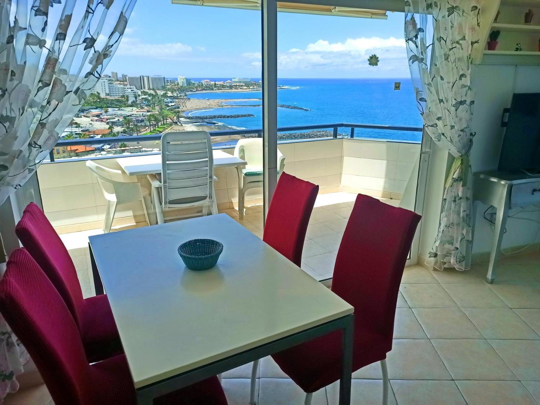 Cozy Apartment In The Center Of Costa Adeje On The 1St Coastline Extérieur photo